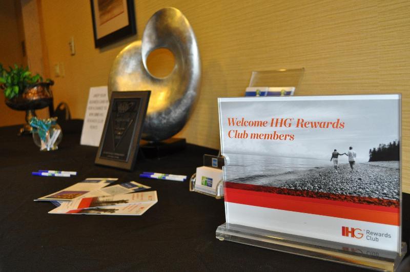 Holiday Inn Express Hotel & Suites Kansas City - Grandview By Ihg Kültér fotó